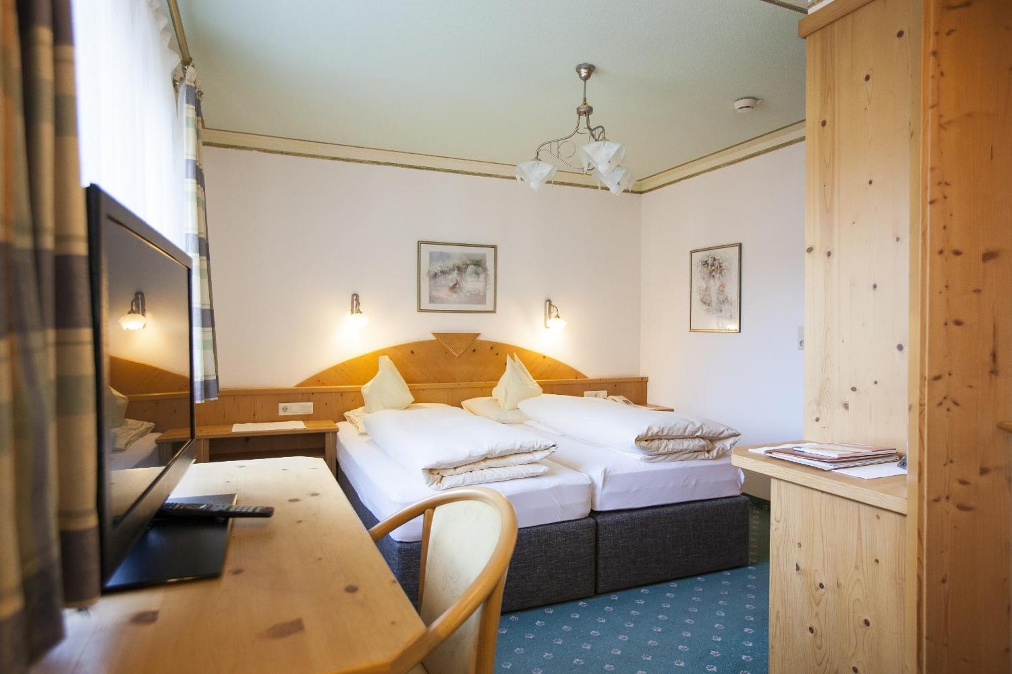 Hotel & Appartements Alpenresidenz Viktoria 노이스티프트임스튀바이탈 객실 사진